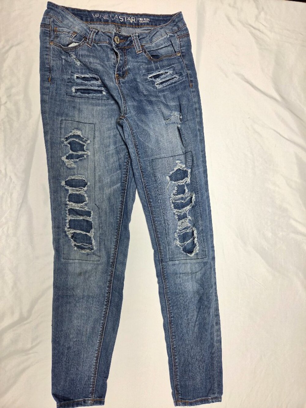 Vanilla Star Mid Rise Distressed Skinny Jeans Size 3